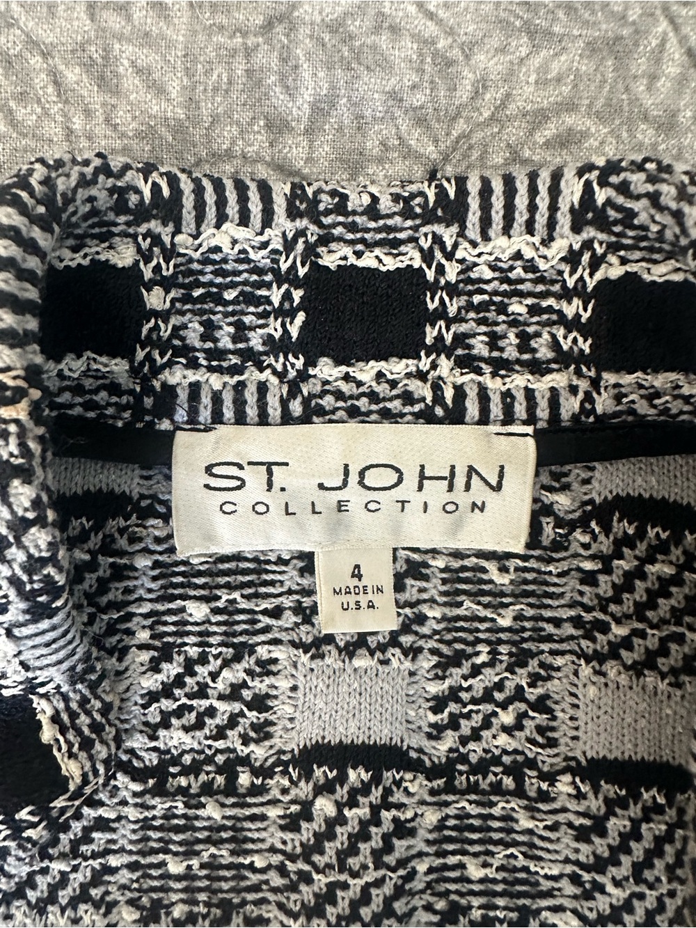 St. John Black and Gray Textured Knit Long Sweater-Size 4 - Picture 2 of 6